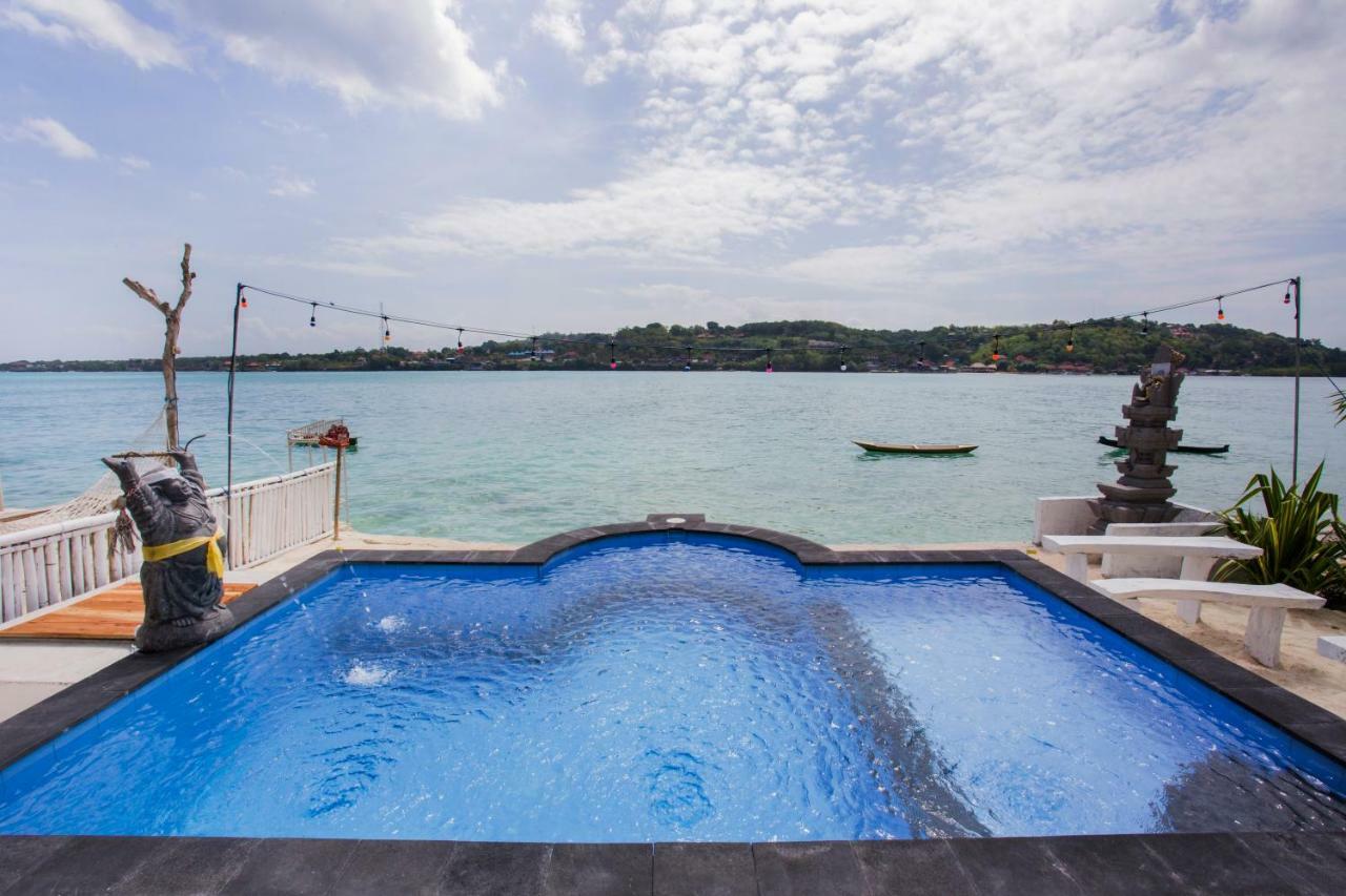 The Waterfront Beach House Nusa Lembongan  Ngoại thất bức ảnh