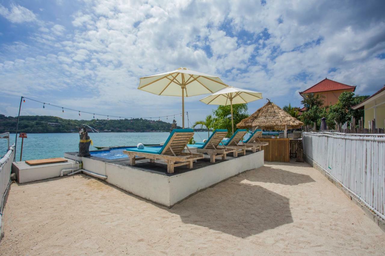 The Waterfront Beach House Nusa Lembongan  Ngoại thất bức ảnh