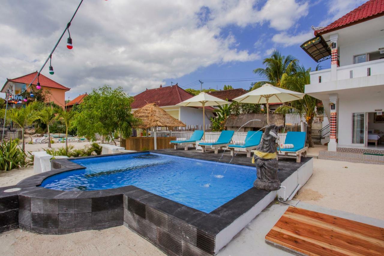 The Waterfront Beach House Nusa Lembongan  Ngoại thất bức ảnh