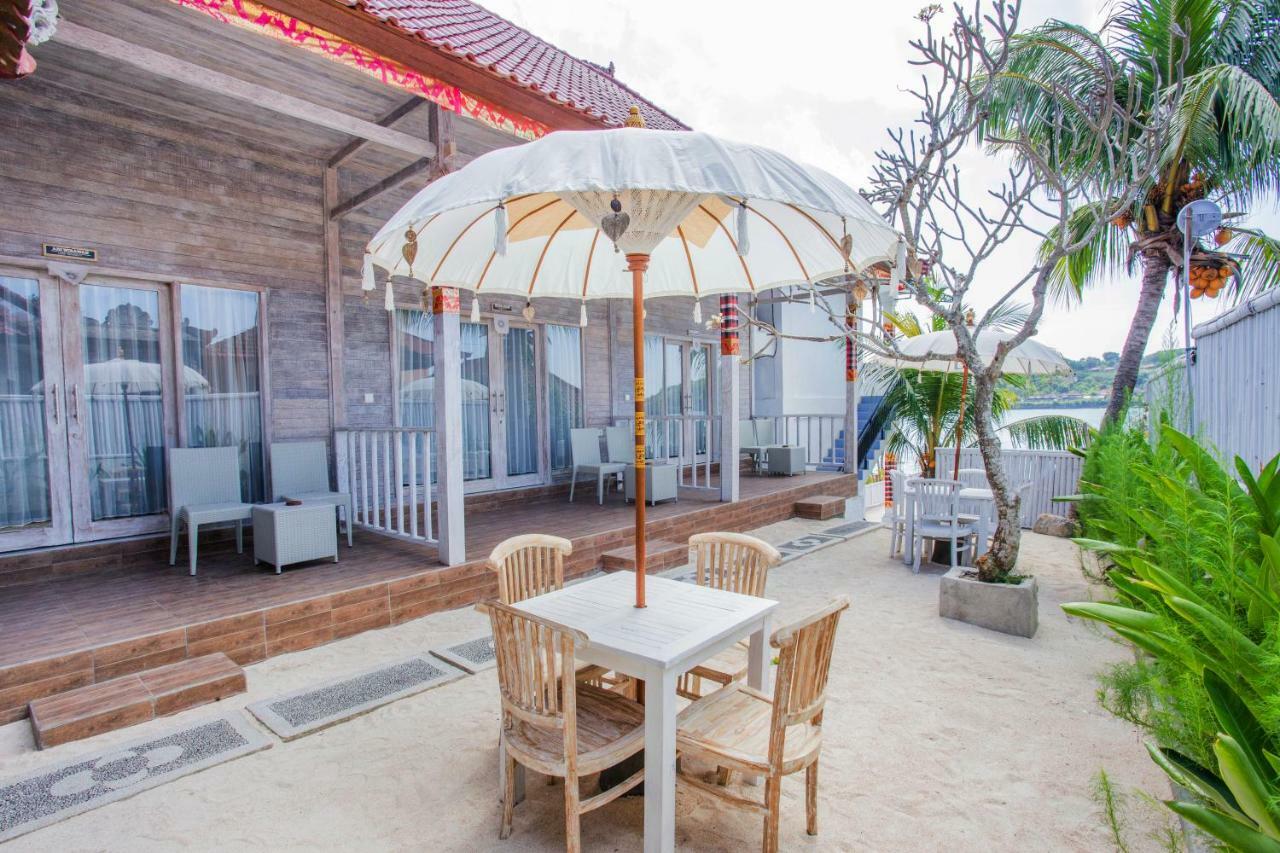The Waterfront Beach House Nusa Lembongan  Ngoại thất bức ảnh
