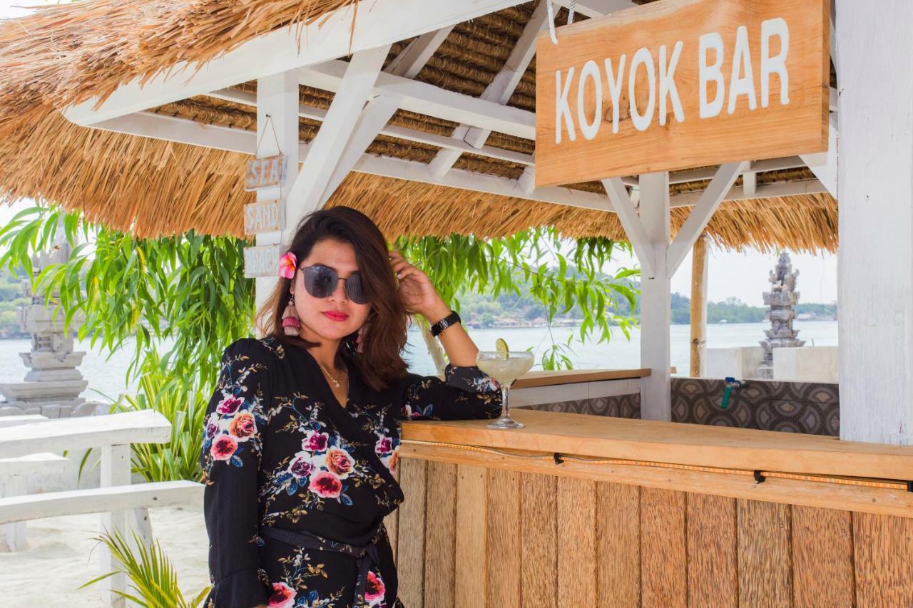 The Waterfront Beach House Nusa Lembongan  Ngoại thất bức ảnh