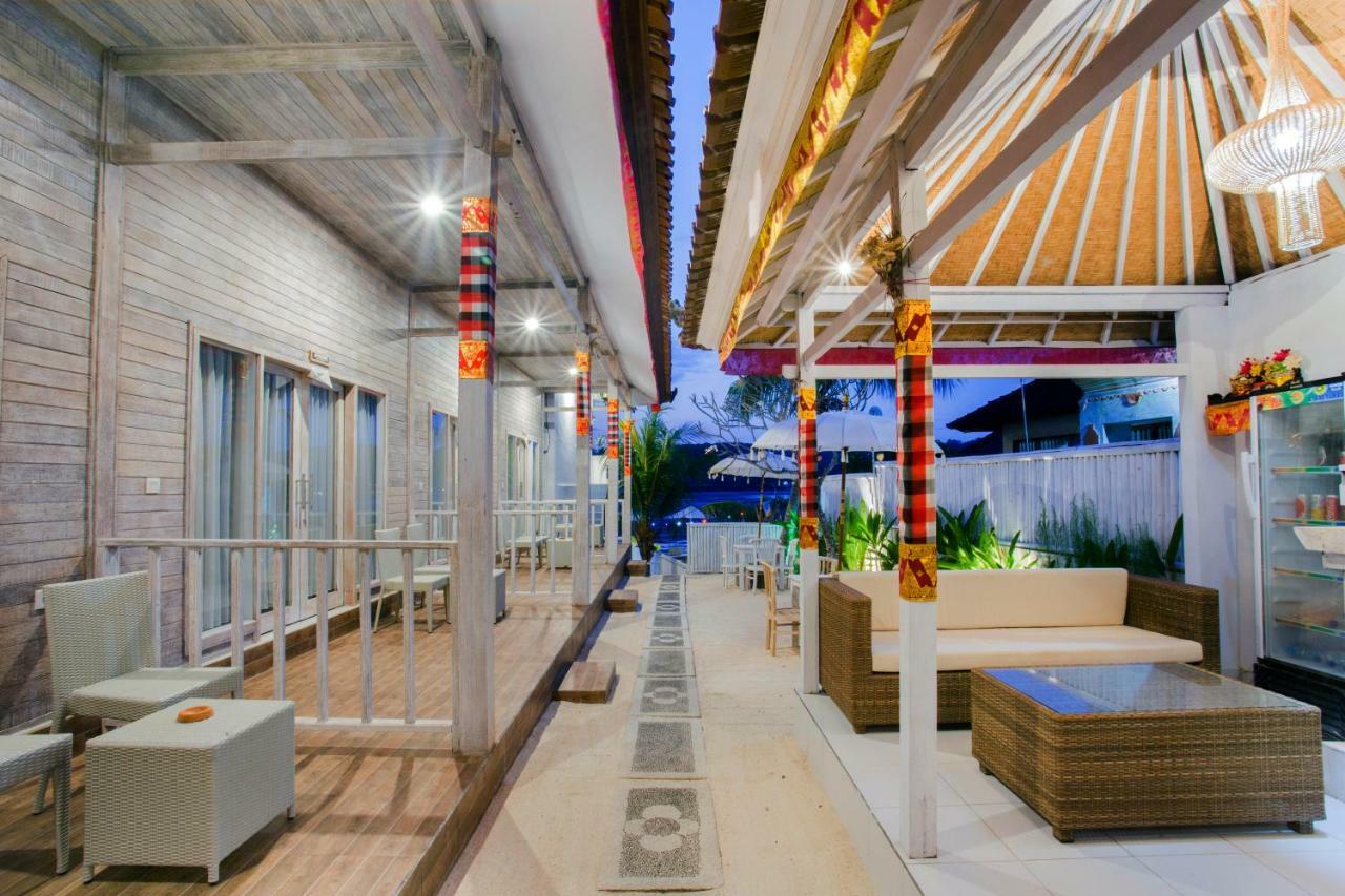 The Waterfront Beach House Nusa Lembongan  Ngoại thất bức ảnh